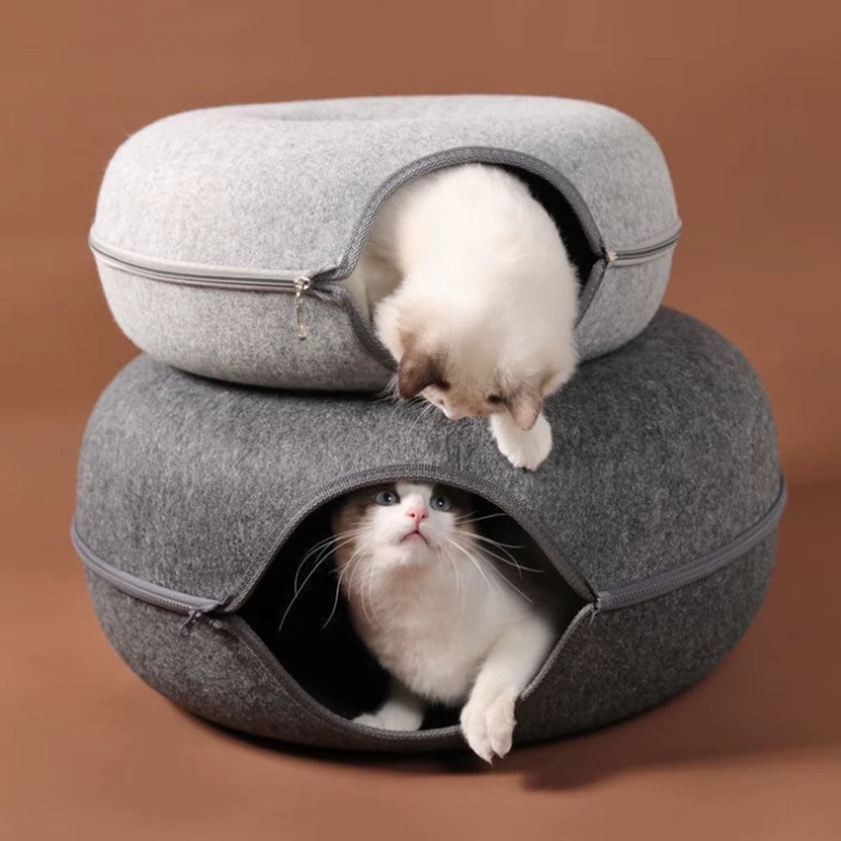 MeowMaze™ 2-in-1 Felt Donut Cat Bed with Tunnel | Cozy Hideout & Interactive Playhouse for Cats and Small Dogs